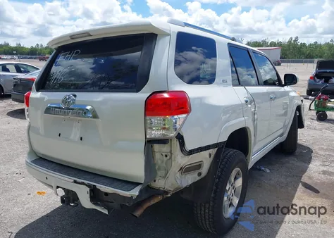 2011 Toyota 4Runner Sr5 V6 z USA, uszkodzony, nr VIN JTEZU5JR7B5028756